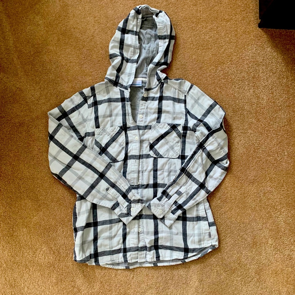 Columbia Button down with hood and pockets!